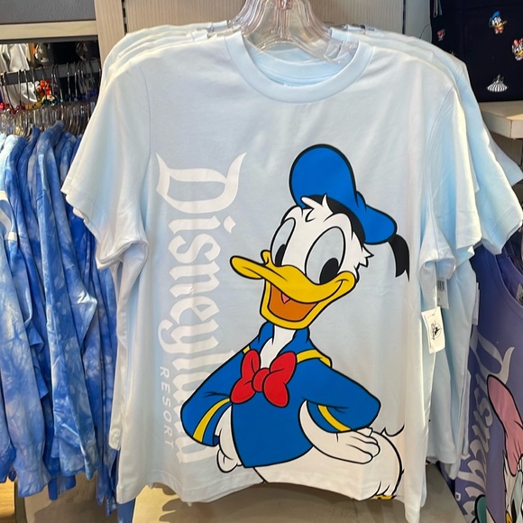 2025 Disneyland Donald Duck Front Back T Shirtt - Picture 1 of 3